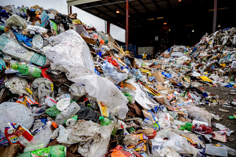 Materiali destinati alla selezione in un impianto